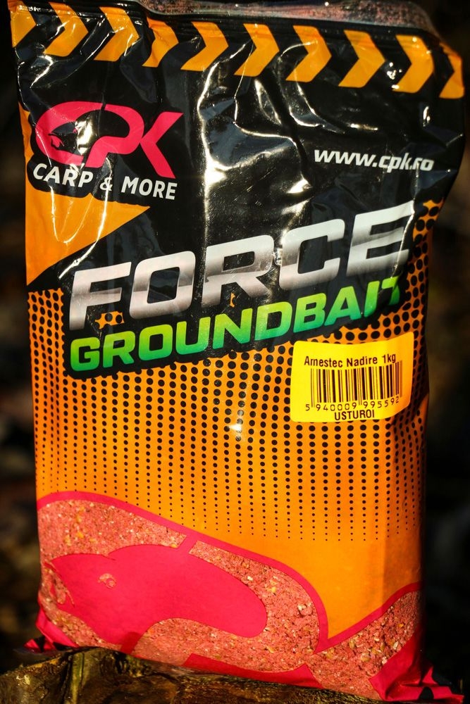 CLASIC CATCHER GROUNDBAIT FEEDER 1KG